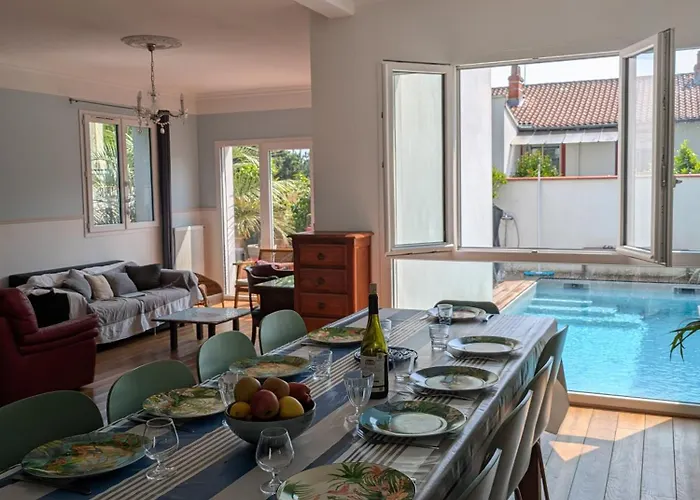 Belle Maison, Beau Quartier, Piscine, Proche Centre, 5 Willa