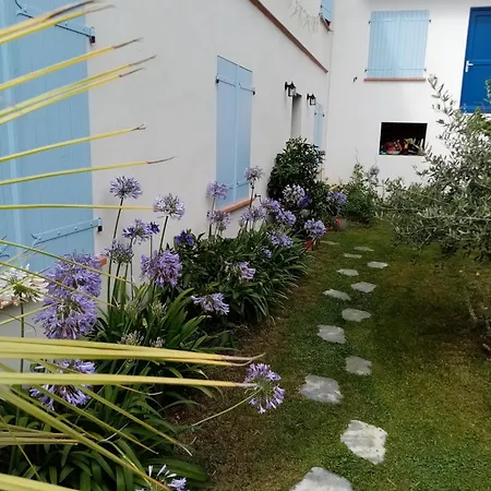 Belle Maison, Beau Quartier, Piscine, Proche Centre, 5 别墅