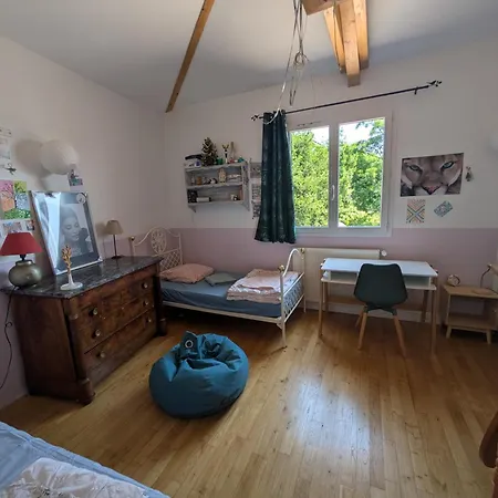 Belle Maison, Beau Quartier, Piscine, Proche Centre, 5 别墅 *
